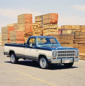 Dodge D150 Adventurer SE Sweptline Pickup '1979